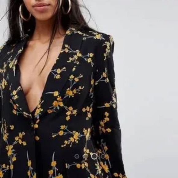 MISSGUIDED | Black + Yellow Floral Tailored Fit Blazer | Size 2 Women’s - Picture 1 of 8